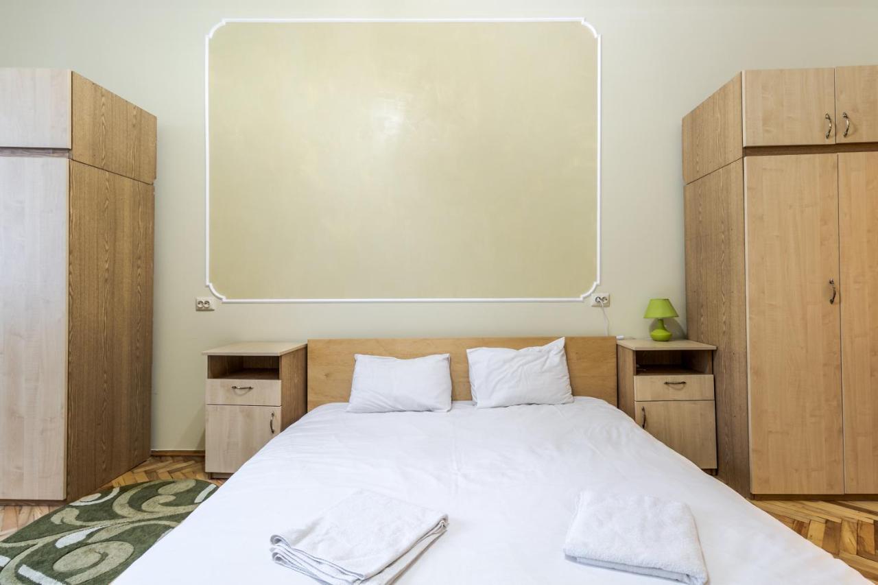 לבוב Akademika Hnatyuka Apartment מראה חיצוני תמונה