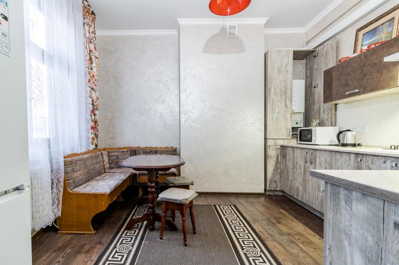 לבוב Akademika Hnatyuka Apartment מראה חיצוני תמונה